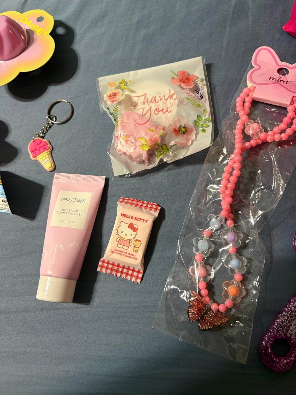 Pink Girls' Bath & Body Gift Set with Accessories, necklace, headband, lip balm, - Picture 14 of 16